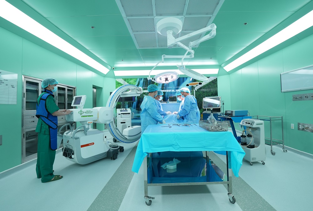 Vơi 11 ph&amp;ograve;ng phẫu thuật gi&amp;uacute;p bệnh viện Vạn Ph&amp;uacute;c.