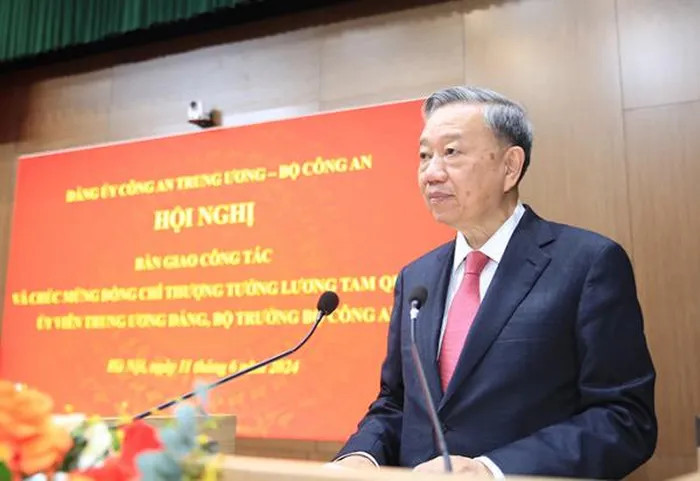 Chủ tịch nước T&amp;ocirc; L&amp;acirc;m ph&amp;aacute;t biểu tại hội nghị