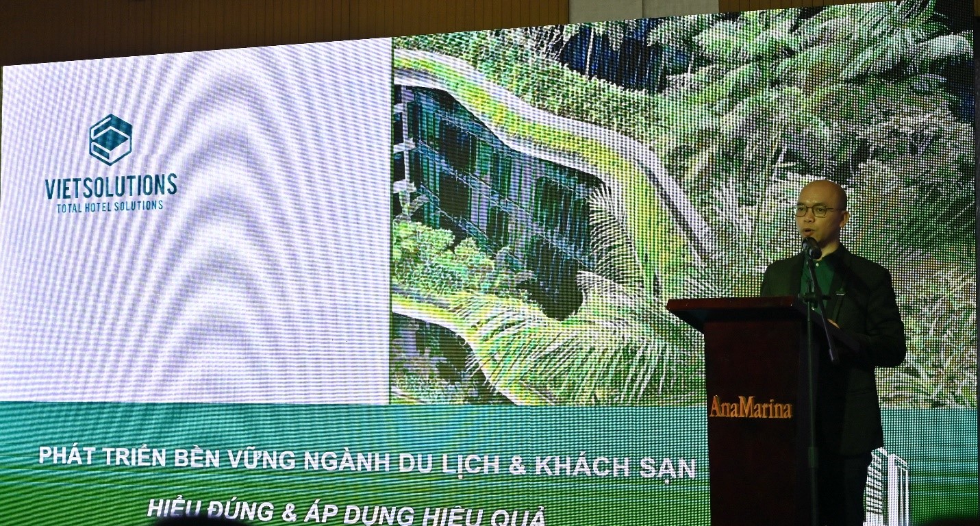 Thạc sĩ Lương Thanh Nam, Chủ tịch C&amp;ocirc;ng ty Cổ phần Giải ph&amp;aacute;p kh&amp;aacute;ch sạn Việt (VIETSOLUTIONS GROUP), Uỷ vi&amp;ecirc;n Ban chấp h&amp;agrave;nh CLB Bất động sản Việt Nam tham luận tại Hội Thảo.