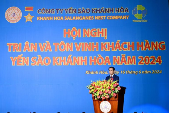 Hơn 1000 đại biểu tham dự hội nghị khách hàng Yến sào Khánh Hòa