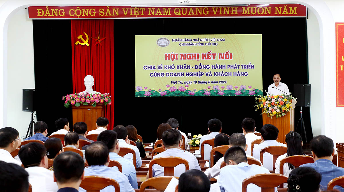 Quang cảnh hội nghị