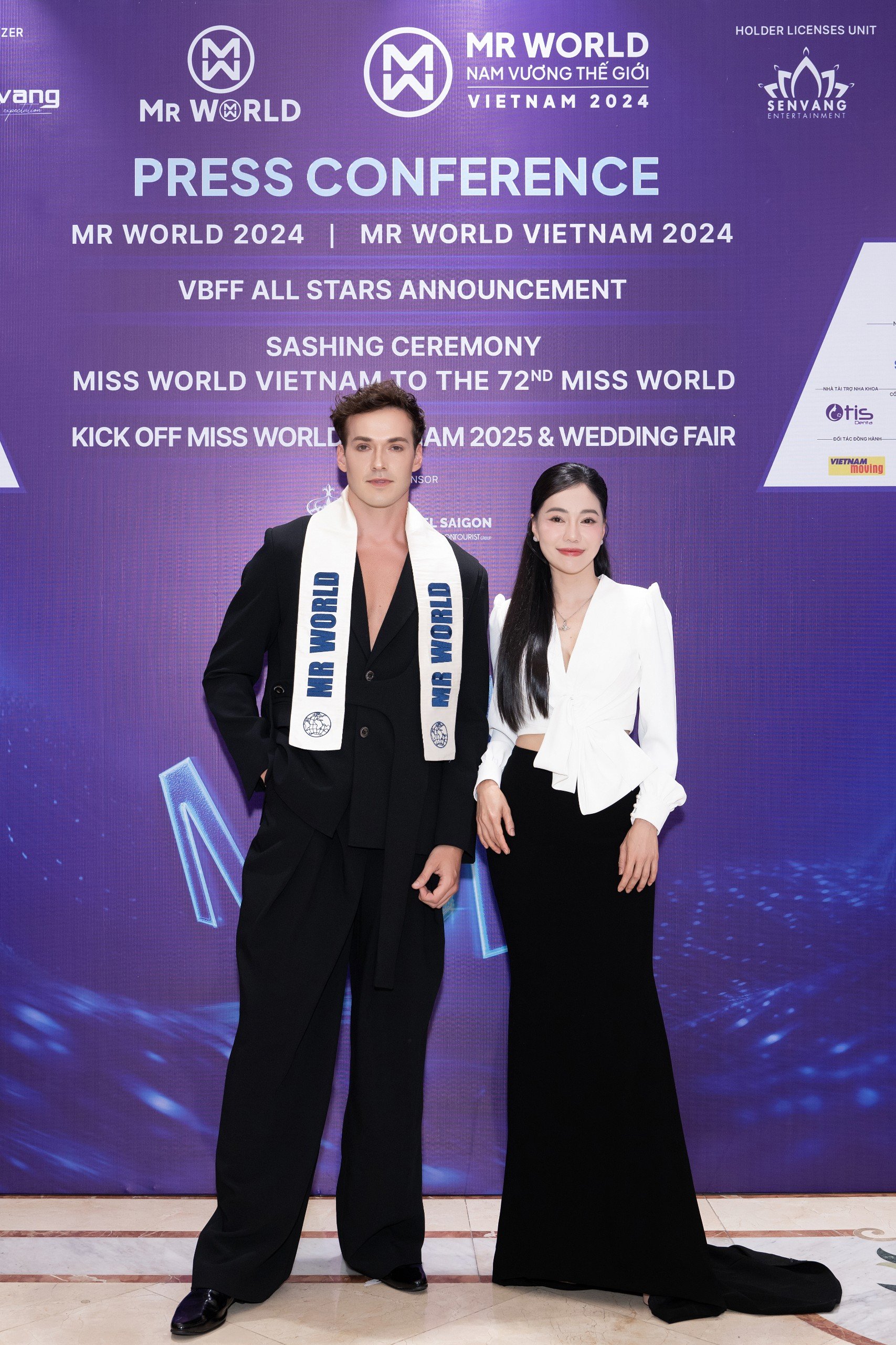 Đương kim Mr World v&amp;agrave; Thạc sĩ Phạm Kim Dung