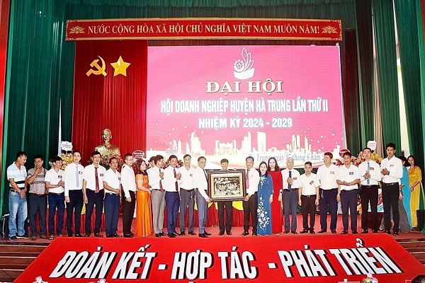 Đại hội Hội Doanh nghiệp huyện H&amp;agrave; Trung lần thứ II, nhiệm kỳ 2024 - 2029