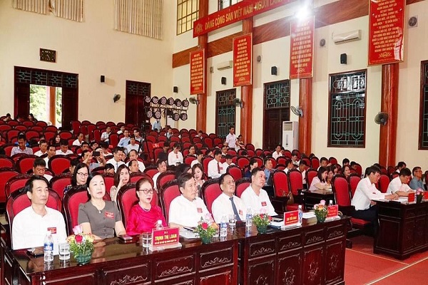 C&amp;aacute;c đại biểu tham dự đại hội