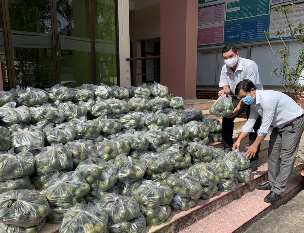 Hỗ trợ chỉ l&amp;agrave; giải ph&amp;aacute;p trước mắt, cần c&amp;oacute; kế hoạch l&amp;acirc;u d&amp;agrave;i cho c&amp;aacute;c sản phẩm n&amp;ocirc;ng sản tại B&amp;igrave;nh Dương