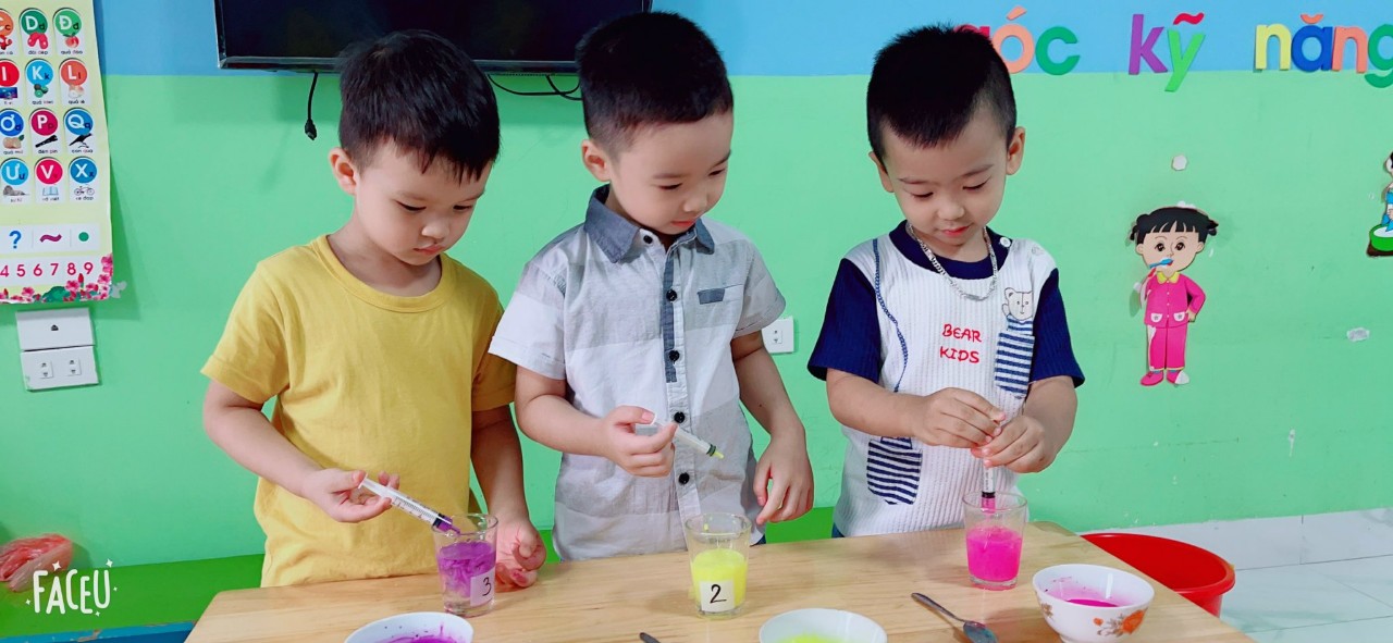 Giờ học th&amp;iacute; nghiệm nhỏ