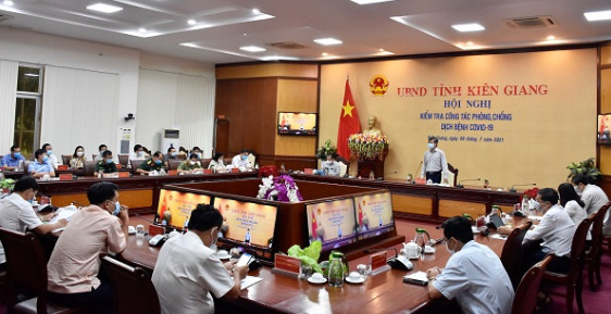 Ph&amp;oacute; Chủ tịch UBND tỉnh Ki&amp;ecirc;n Giang, &amp;ocirc;ng Nguyễn Lưu Trung ph&amp;aacute;t biểu kết luận hội nghị kiểm tra c&amp;ocirc;ng t&amp;aacute;c ph&amp;ograve;ng, chống dịch Covid-19
