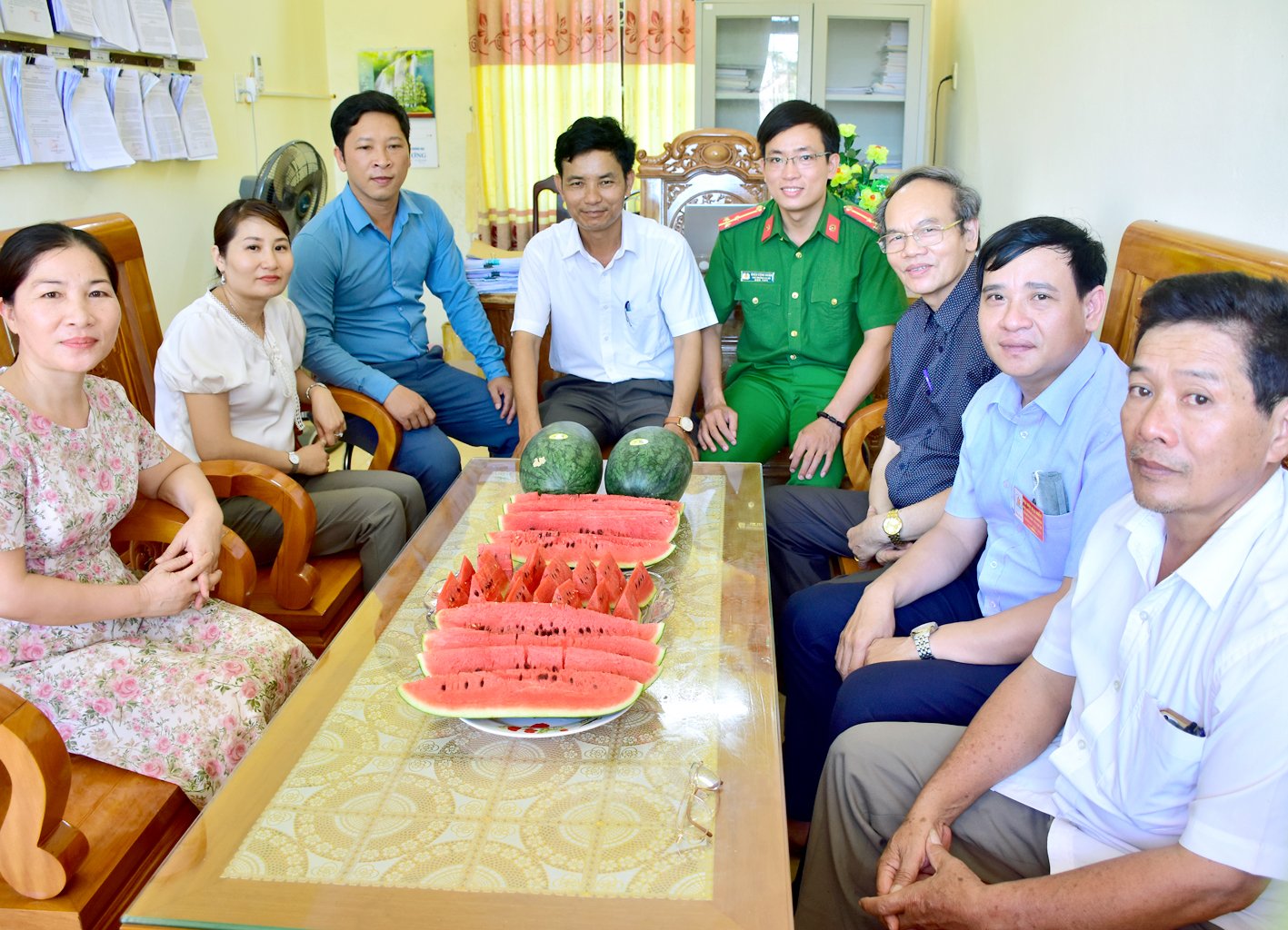 sản phẩm dưa hấu H&amp;agrave;m Ninh kh&amp;ocirc;ng thể thiếu trong c&amp;aacute;c buổi gặp nhau