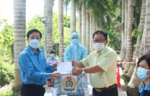 Tổng Liên đoàn LĐLĐVN thăm,  hỗ trợ các đơn vị tuyến đầu chống dịch và đoàn viên, người lao động cách ly y tế tại Kiên Giang