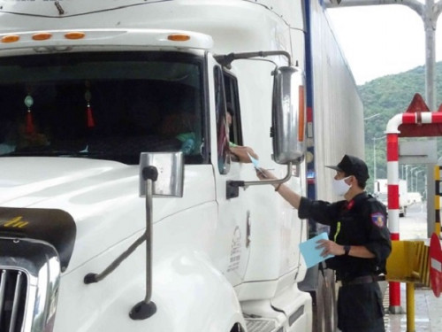 Thừa Thiên Huế thu hồi văn bản “ngăn sông cấm chợ” với Quảng Trị