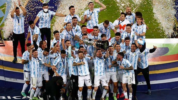Argentina lần thứ 15 l&amp;ecirc;n ng&amp;ocirc;i v&amp;ocirc; địch Copa America