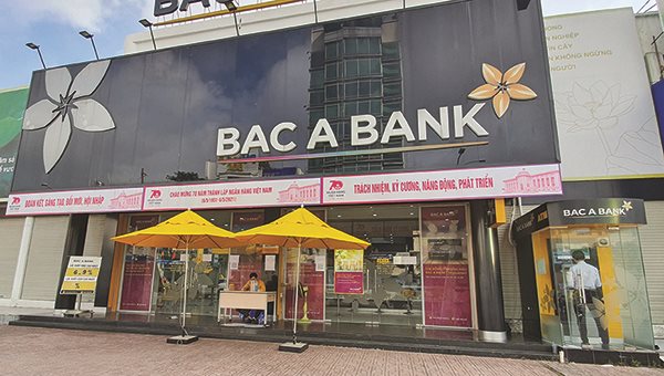 Ngân hàng  tăng lãi suất huy động