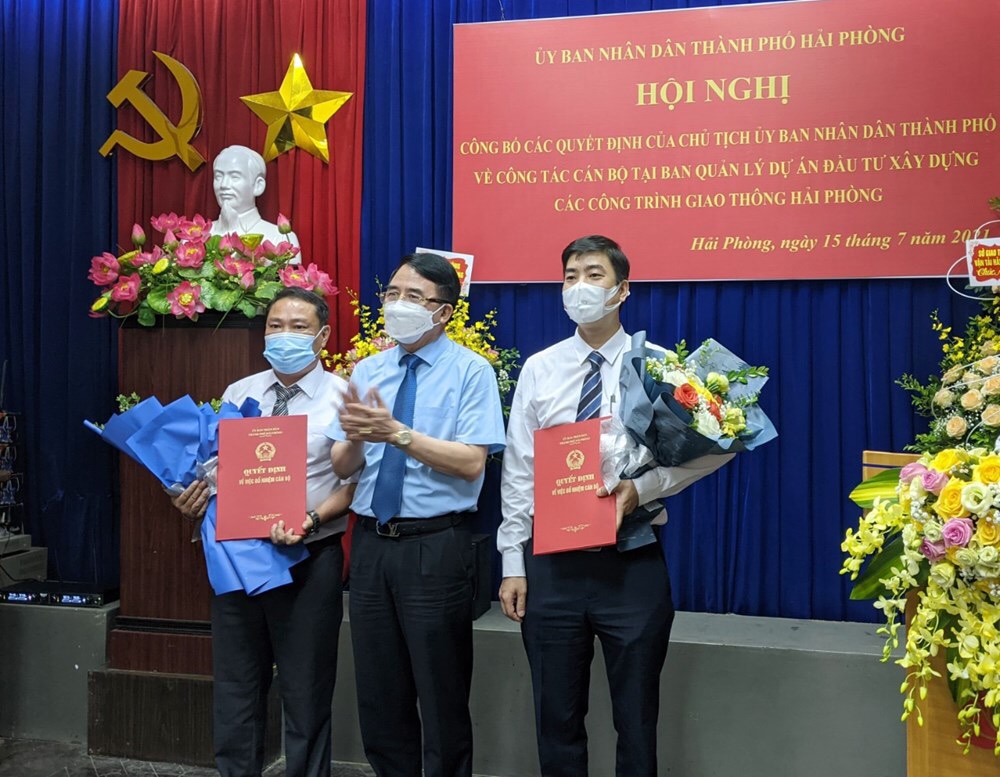 Hải Ph&amp;ograve;ng: Bổ nhiệm 2 t&amp;acirc;n Ph&amp;oacute; Gi&amp;aacute;m đốc Ban Quản l&amp;yacute; dự &amp;aacute;n Đầu tư x&amp;acirc;y dựng c&amp;aacute;c c&amp;ocirc;ng tr&amp;igrave;nh giao th&amp;ocirc;ng