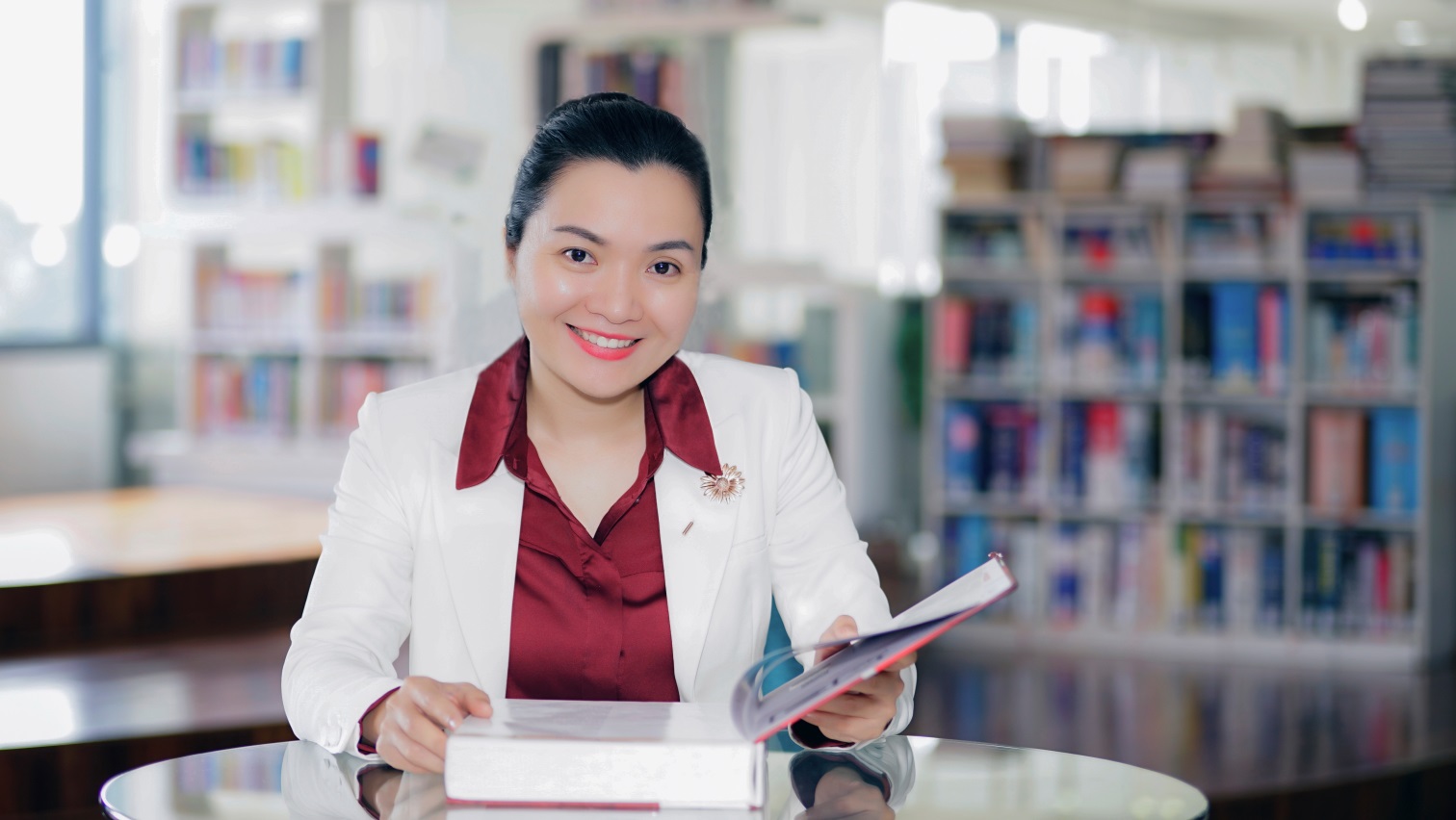 PGS.TS V&amp;otilde; Thị Ngọc Th&amp;uacute;y
