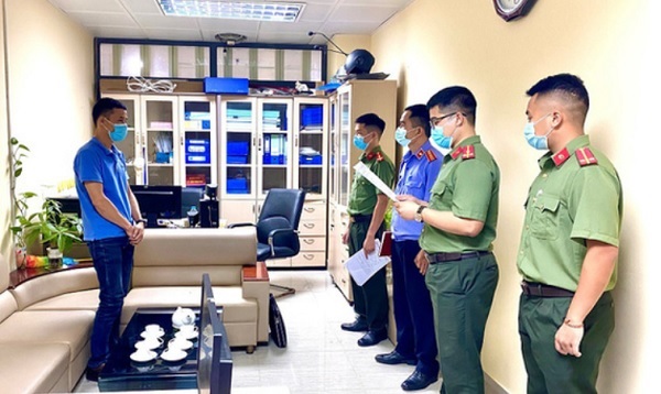 Cơ quan an ninh điều tra C&amp;ocirc;ng an Lạng Sơn kh&amp;aacute;m x&amp;eacute;t nơi ở của đối tượng L&amp;yacute; Văn Nguy&amp;ecirc;n