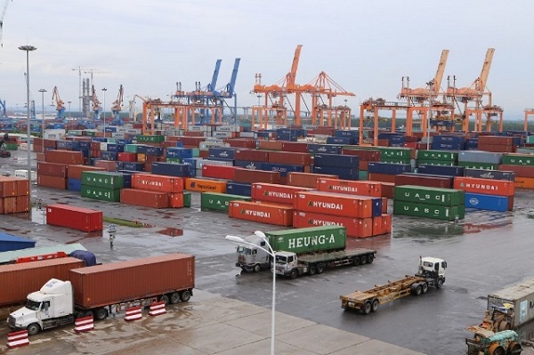 Thủ trưởng cơ quan quản l&amp;yacute; thuế, Cục trưởng Cục Điều tra chống bu&amp;ocirc;n lậu thuộc Tổng cục Hải quan, Cục trưởng Cục Kiểm tra sau th&amp;ocirc;ng quan c&amp;oacute; thẩm quyền ra quyết định &amp;aacute;p dụng c&amp;aacute;c biện ph&amp;aacute;p cưỡng chế thi h&amp;agrave;nh quyết định h&amp;agrave;nh ch&amp;iacute;nh về quản l&amp;yacute; thuế