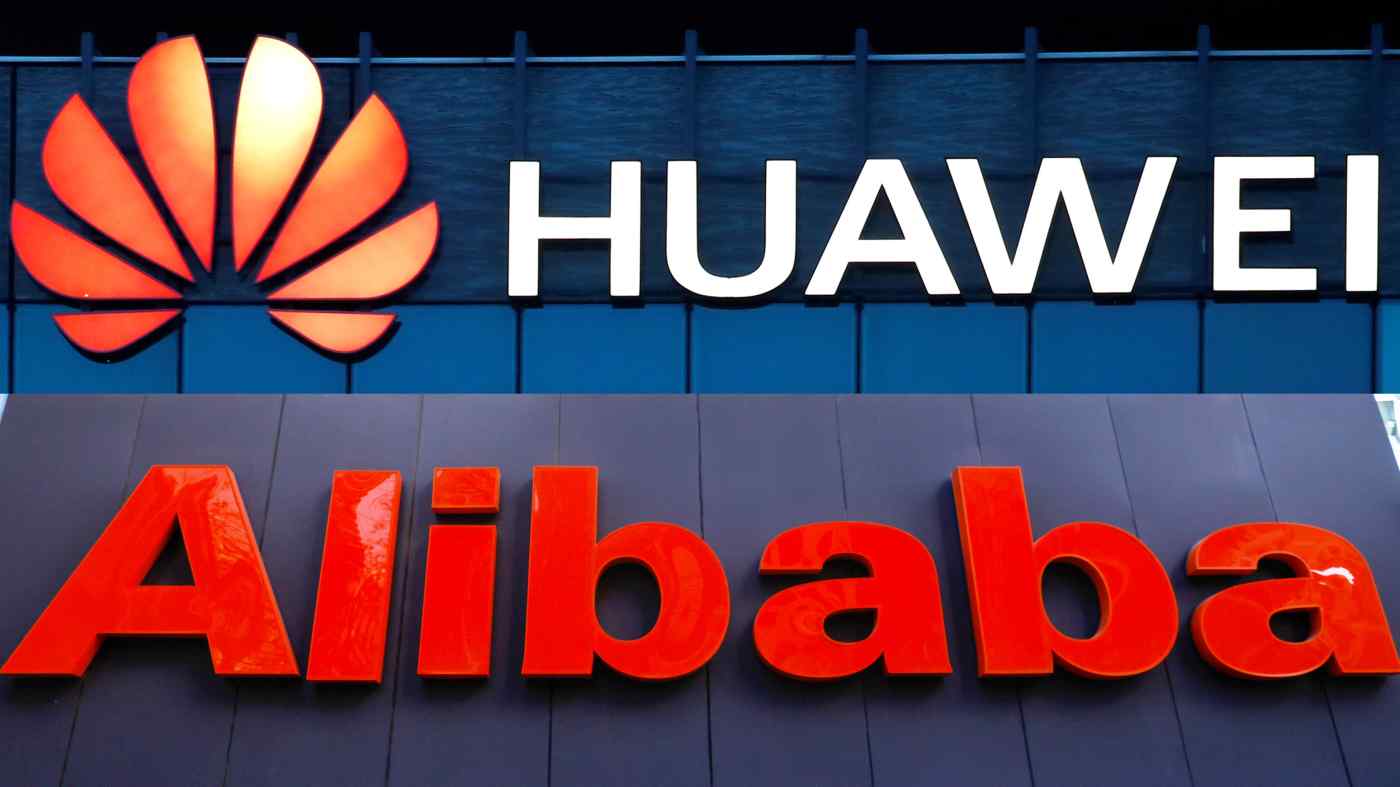 Huawei chiếm 11% thị trường điện to&amp;aacute;n đ&amp;aacute;m m&amp;acirc;y nội địa Trung Quốc v&amp;agrave;o năm 2020, trong khi Alibaba chiếm 40% thị phần. (Nguồn ảnh Reuters)