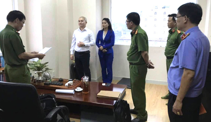 C&amp;ocirc;ng an TP HCM đọc lệnh bắt Nguyễn Th&amp;aacute;i Luyện