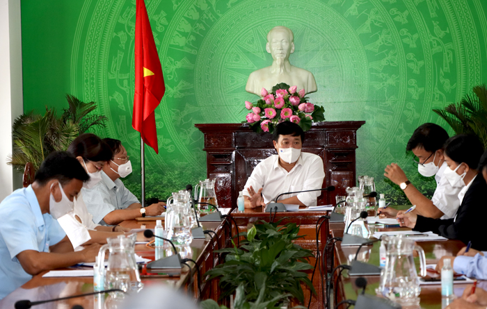B&amp;iacute; thư Tỉnh ủy Đồng Th&amp;aacute;p L&amp;ecirc; Quốc Phong: B&amp;agrave;i học n&amp;agrave;y đ&amp;atilde; c&amp;oacute; ở tỉnh bạn với quy m&amp;ocirc; lớn v&amp;agrave; phức tạp hơn, do đ&amp;oacute;, với Ch&amp;acirc;u Th&amp;agrave;nh kh&amp;ocirc;ng c&amp;oacute; l&amp;yacute; do g&amp;igrave; kh&amp;ocirc;ng thể l&amp;agrave;m được
