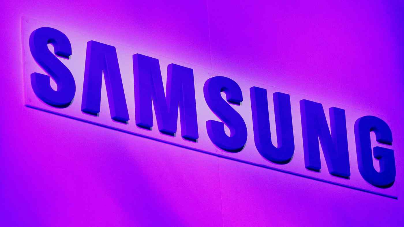 Samsung Electronics của H&amp;agrave;n Quốc l&amp;agrave; nh&amp;agrave; sản xuất chip nhớ v&amp;agrave; điện thoại th&amp;ocirc;ng minh lớn nhất thế giới. &amp;copy; Reuters