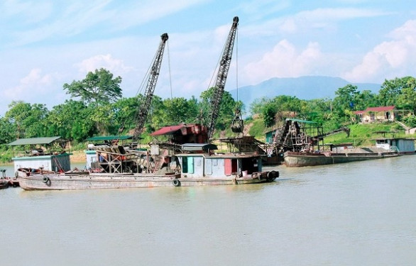 Khai thác cát trái phép, một cá nhân bị xử phạt hơn nửa tỷ đồng