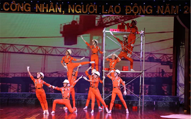 Tiết mục m&amp;uacute;a