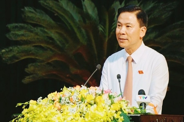 Đ/C: Đỗ Trọng Hưng B&amp;iacute; thư tỉnh uỷ Thanh Ho&amp;aacute; ph&amp;aacute;t biểu chỉ đạo tại kỳ họp