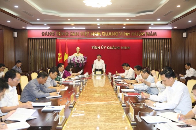 . Đồng ch&amp;iacute; Nguyễn Xu&amp;acirc;n K&amp;yacute;, Ủy vi&amp;ecirc;n Trung ương Đảng, B&amp;iacute; thư Tỉnh ủy, Chủ tịch HĐND tỉnh Quảng Ninh, ph&amp;aacute;t biểu chỉ đạo tại cuộc họp