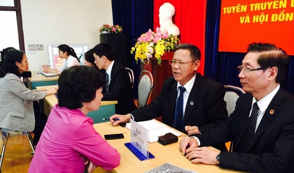 C&amp;ocirc;ng t&amp;aacute;c tuy&amp;ecirc;n truyền, phổ biến ph&amp;aacute;p luật v&amp;agrave; hỗ trợ ph&amp;aacute;p l&amp;yacute; cho người khai hải quan, doanh nghiệp phải được thực hiện chủ động, thường xuy&amp;ecirc;n hoặc theo kế hoạch, c&amp;oacute; quy m&amp;ocirc; v&amp;agrave; hệ thống (Ảnh minh họa)