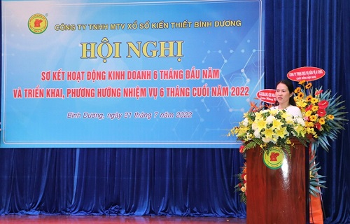 B&amp;agrave; Nguyễn Thị Kim Mai &amp;ndash; Chủ tịch C&amp;ocirc;ng ty ph&amp;aacute;t biểu chỉ đạo tại Hội nghị