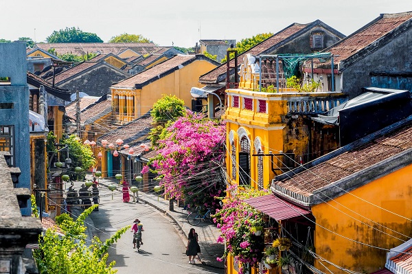 phố cổ Hội An, Quảng Nam. Đ&amp;ocirc; thị cổ n&amp;agrave;y được UNESCO c&amp;ocirc;ng nhận di t&amp;iacute;ch văn h&amp;oacute;a thế giới v&amp;agrave;o năm 1999