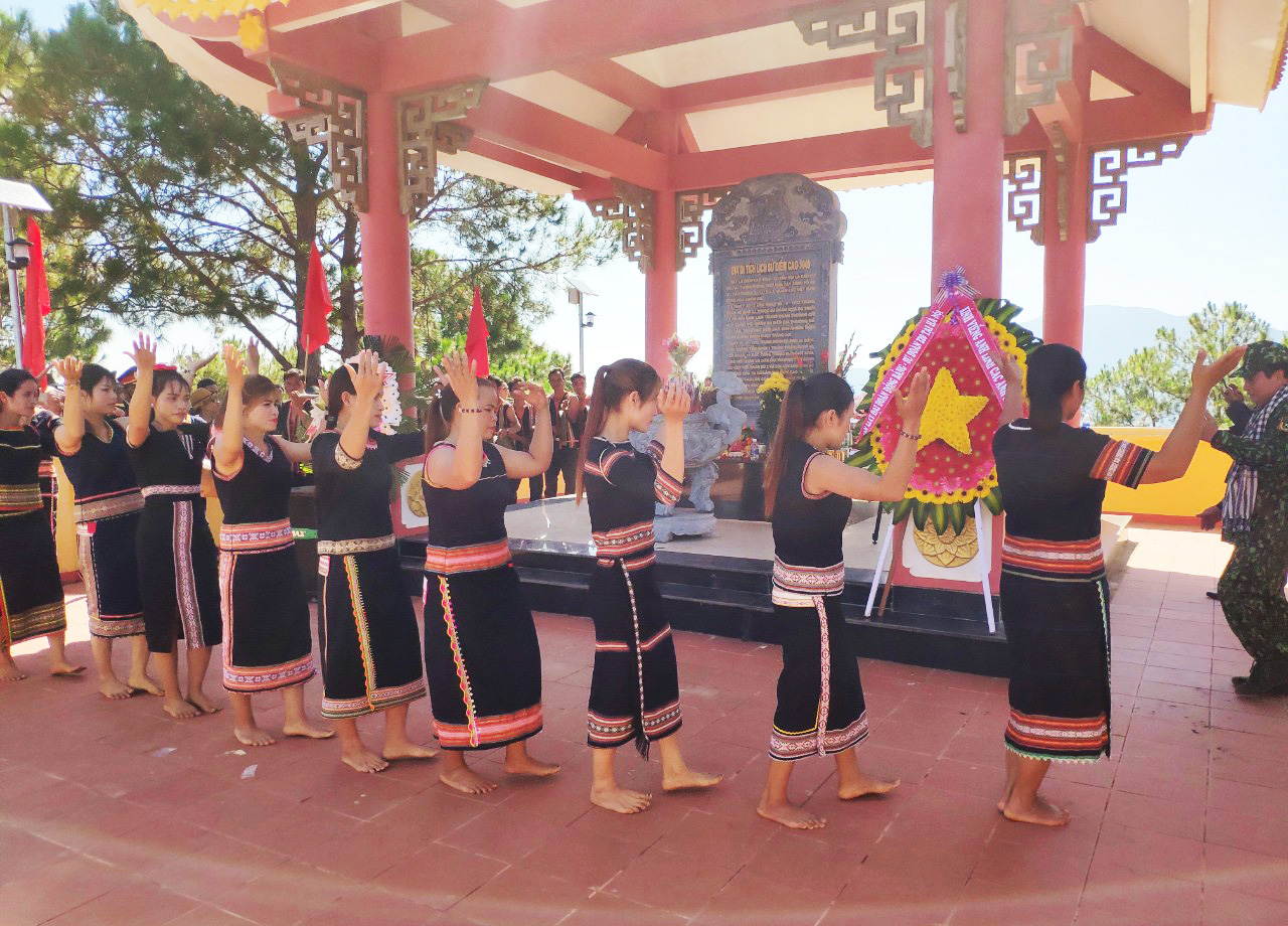 Một trong những hướng đi được huyện Sa Thầy ch&amp;uacute; trọng đ&amp;oacute; l&amp;agrave; ph&amp;aacute;t triển du lịch sinh th&amp;aacute;i Vườn quốc gia Chư Mom Ray gắn với du lịch sinh th&amp;aacute;i - cộng đồng - lịch sử - t&amp;acirc;m linh&amp;hellip;