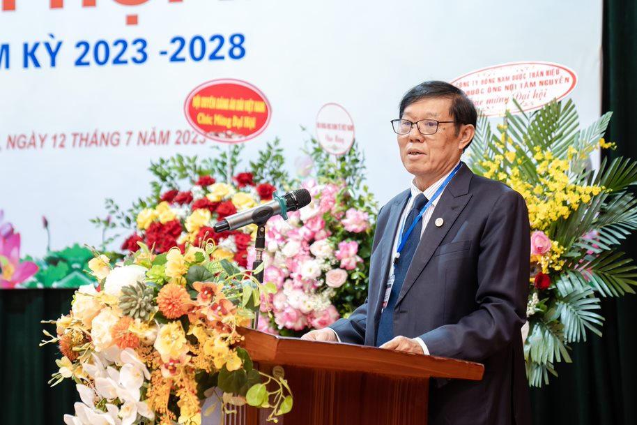 &amp;Ocirc;ng B&amp;ugrave;i Tất Thắng được bầu l&amp;agrave; chủ tịch Hội VASEAN