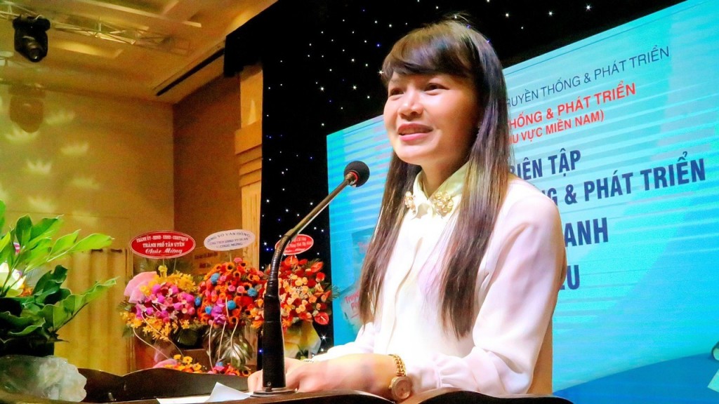 B&amp;agrave; Đỗ Thị Kim Anh, Tổng Bi&amp;ecirc;n tập tạp ch&amp;iacute; Truyền thống v&amp;agrave; Ph&amp;aacute;t triển ph&amp;aacute;t biểu tại buỗi lể