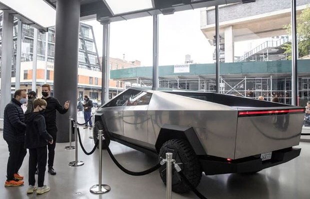 Mẫu xe điện Cybertruck ra mắt năm 2019