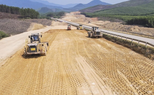 Dự &amp;aacute;n cao tốc Bắc - Nam đoạn qua H&amp;agrave; Tĩnh đang dần được h&amp;igrave;nh th&amp;agrave;nh