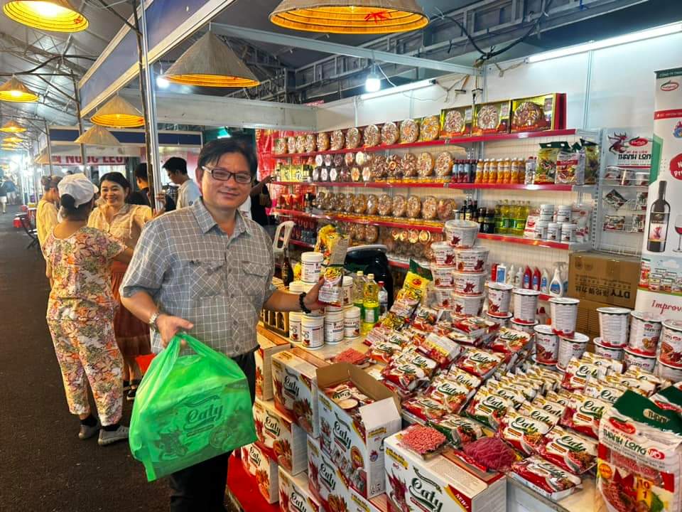 C&amp;ocirc;ng ty TNHH CatyFood với thương hiệu Caty v&amp;agrave; VinaCaty sau thời gian được người ti&amp;ecirc;u d&amp;ugrave;ng ủng hộ, đ&amp;atilde; mạnh dạn đầu tư v&amp;agrave; tiến s&amp;acirc;u v&amp;agrave;o thị trường Hoa Kỳ