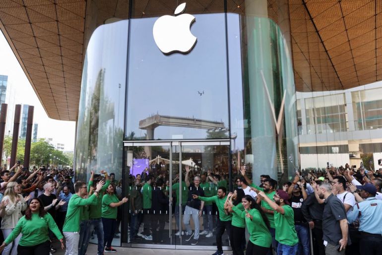 tăng sự hiện diện của Apple tr&amp;ecirc;n thị trường b&amp;aacute;n lẻ