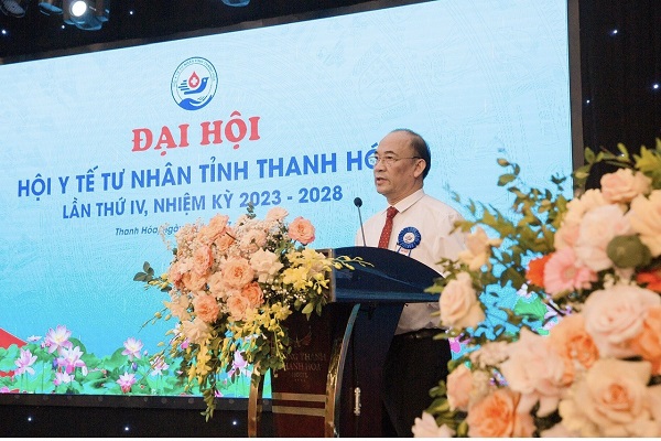 &amp;Ocirc;ng Tống Văn H&amp;ugrave;ng, Chủ tịch Hội Y tế tư nh&amp;acirc;n kho&amp;aacute; mới ph&amp;aacute;t biểu