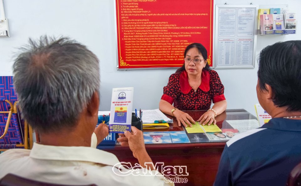 Trong những th&amp;aacute;ng đầu năm, Sở Tư ph&amp;aacute;p đ&amp;atilde; tham mưu ban h&amp;agrave;nh Kế hoạch triển khai thực hiện ch&amp;iacute;nh s&amp;aacute;ch trợ gi&amp;uacute;p ph&amp;aacute;p l&amp;yacute; đối với người khuyết tật, người khuyết tật c&amp;oacute; kh&amp;oacute; khăn về t&amp;agrave;i ch&amp;iacute;nh năm 2023 tr&amp;ecirc;n địa b&amp;agrave;n tỉnh, qua đ&amp;oacute; g&amp;oacute;p phần đưa ch&amp;iacute;nh s&amp;aacute;ch nh&amp;acirc;n văn n&amp;agrave;y đến với đối tượng thụ hưởng một c&amp;aacute;ch hiệu quả.