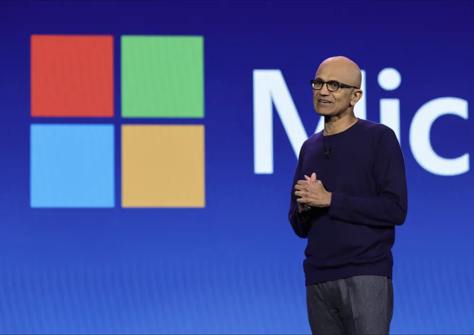 &amp;Ocirc;ng Satya Nadella năm nay kỷ niệm 10 năm l&amp;agrave;m CEO của Microsoft