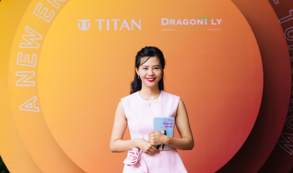 Nữ phóng viên - Nhà văn Mị Dung và những chuyện chưa kể