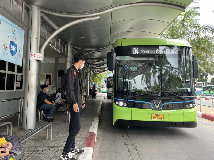 Tuyến xe bu&amp;yacute;t điện D4 l&amp;agrave; tuyến xe bu&amp;yacute;t điện đầu ti&amp;ecirc;n c&amp;oacute; phương tiện hoạt động hiện đại, sử dụng năng lượng điện th&amp;acirc;n thiện với m&amp;ocirc;i trường