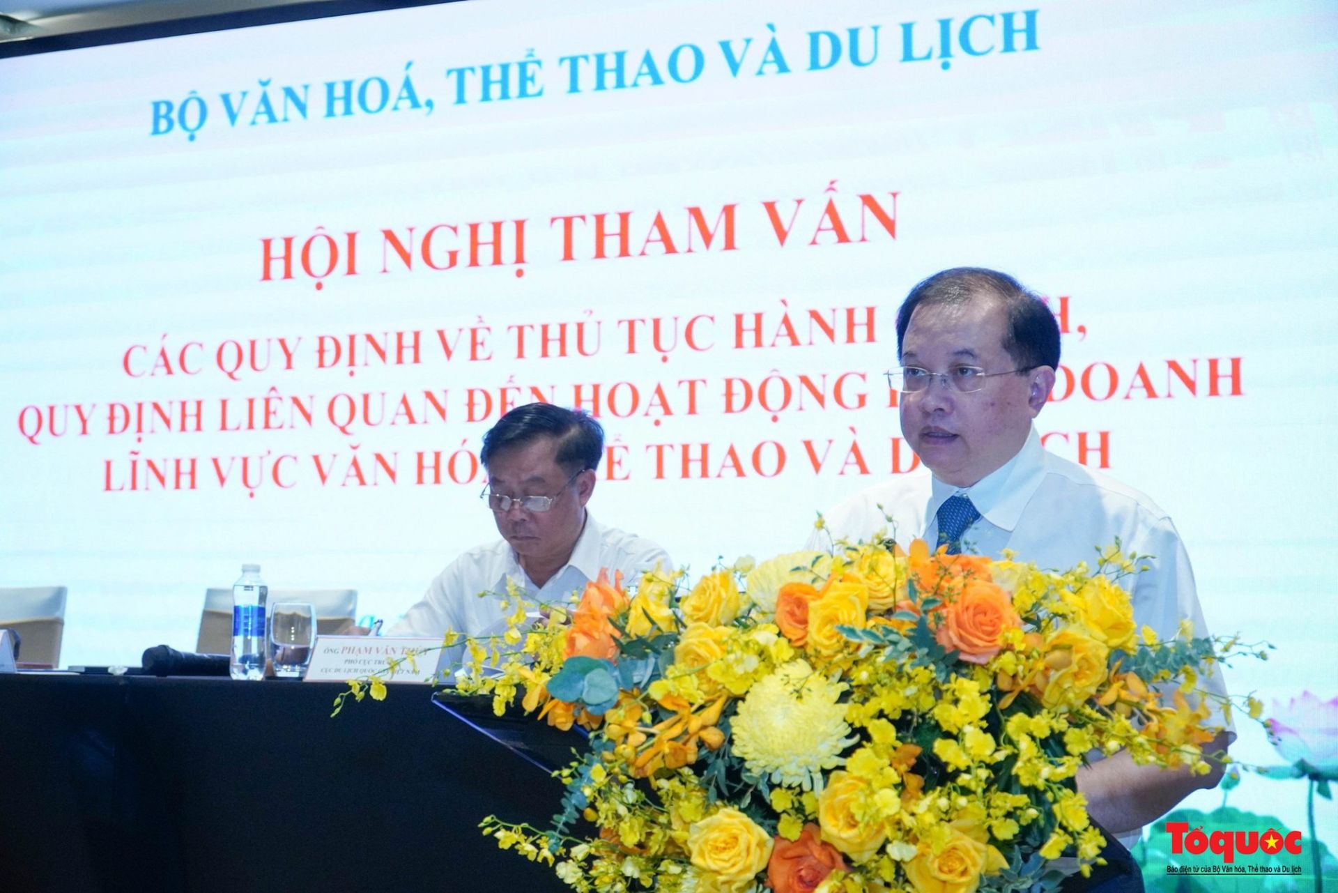 hứ trưởng Tạ Quang Đ&amp;ocirc;ng ph&amp;aacute;t biểu tại hội nghị. Ảnh: Đức Thảo/C&amp;ocirc;̉ng th&amp;ocirc;ng tin B&amp;ocirc;̣ VHTTDL