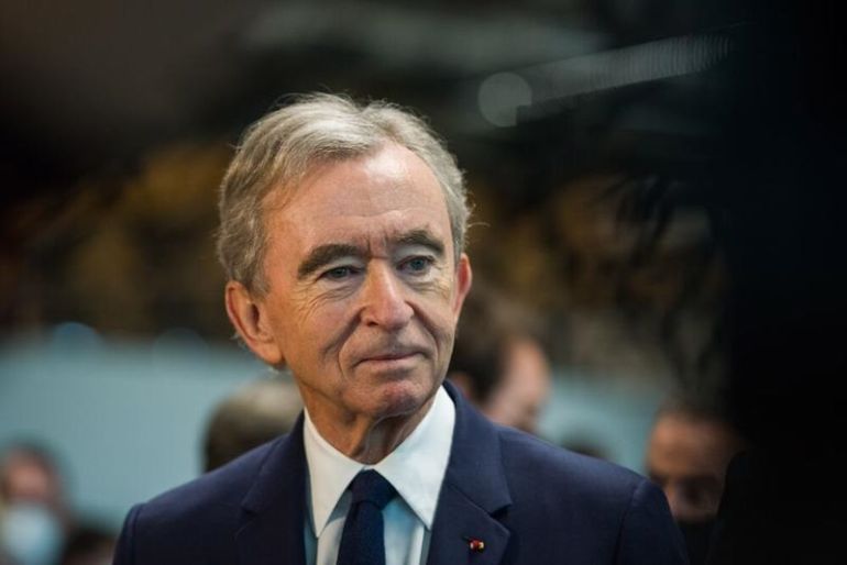 &amp;Ocirc;ng Bernard Arnault (75 tuổi) - nh&amp;agrave; s&amp;aacute;ng lập v&amp;agrave; hiện l&amp;agrave; &amp;ocirc;ng chủ đế chế h&amp;agrave;ng xa xỉ LVMH