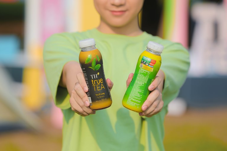 Nh&amp;atilde;n chai Tr&amp;agrave; tự nhi&amp;ecirc;n TH true TEA in th&amp;ocirc;ng tin chương tr&amp;igrave;nh khuyến mại