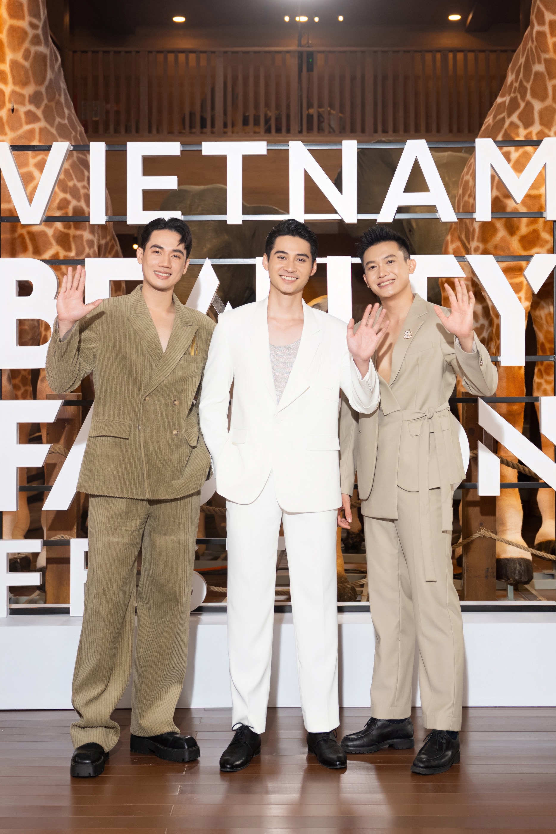 Top 3 Mr World  2024