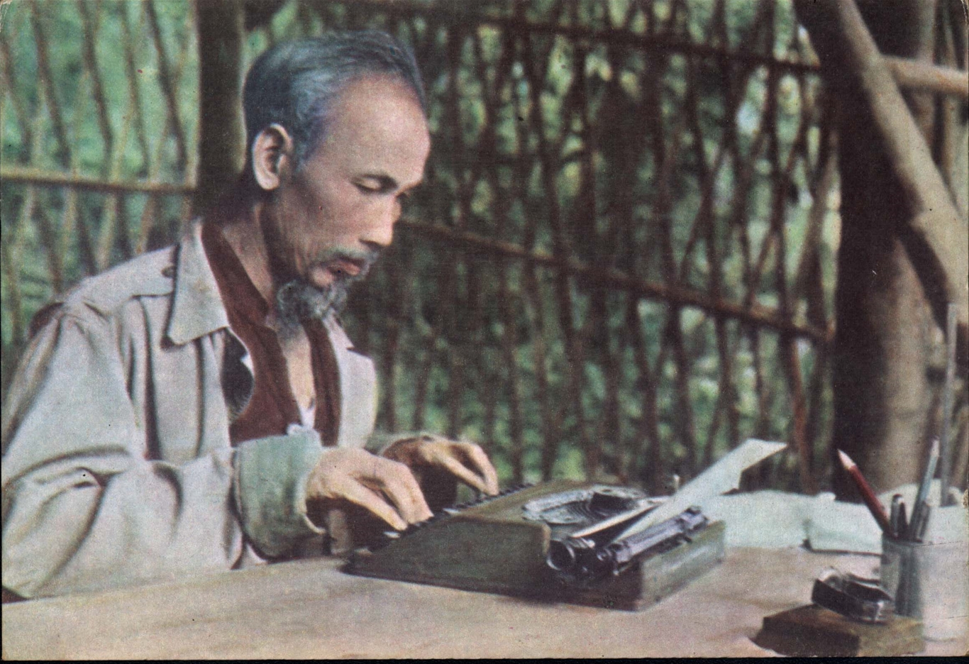 Chủ tịch Hồ Ch&amp;iacute; Minh đ&amp;atilde; chỉ r&amp;otilde;: &amp;ldquo;Ngo&amp;agrave;i lợi &amp;iacute;ch của giai cấp c&amp;ocirc;ng nh&amp;acirc;n v&amp;agrave; nh&amp;acirc;n d&amp;acirc;n lao động, Đảng ta kh&amp;ocirc;ng c&amp;oacute; lợi &amp;iacute;ch g&amp;igrave; kh&amp;aacute;c&amp;rdquo;