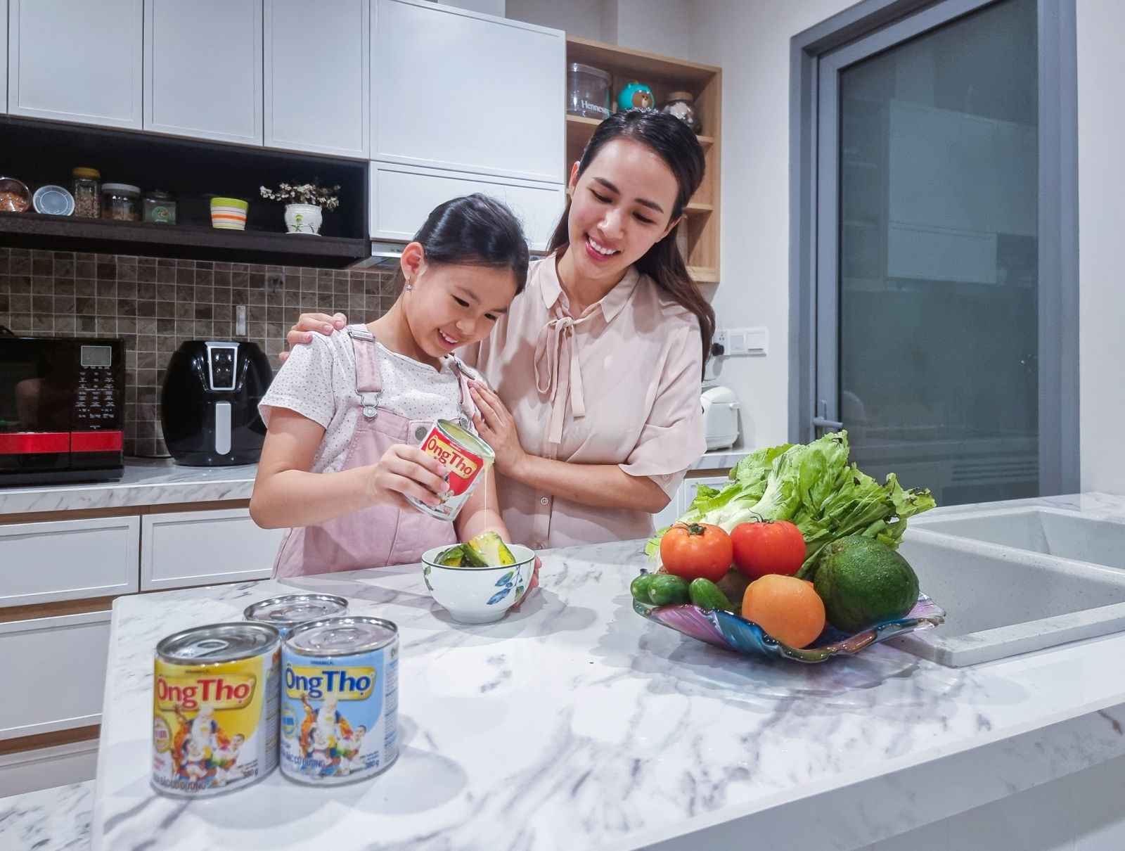 Sữa đặc &amp;Ocirc;ng Thọ l&amp;agrave; sản phẩm gắn b&amp;oacute; với nhiều thế hệ gia đ&amp;igrave;nh Việt trong 45 năm qua