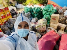 Dàn sao Việt chung tay nhau hỗ trợ người dân, các hoàn cảnh khó khăn trong mùa dịch Covid-19